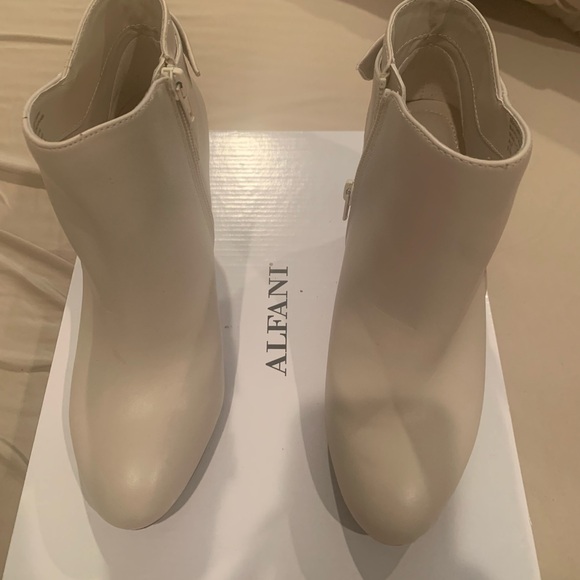 Alfani Cream Ankle Boots - Picture 3 of 6